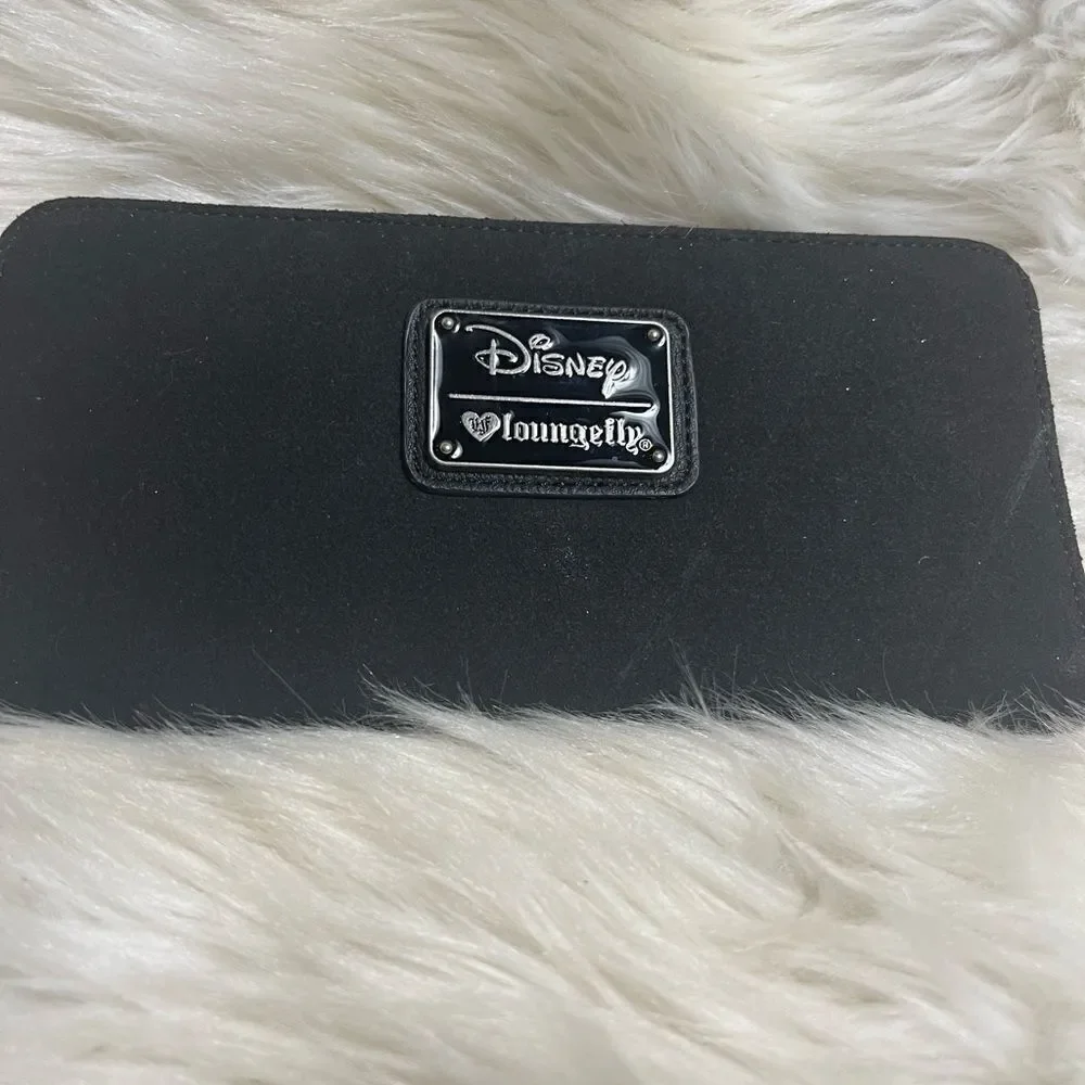 Disney Loungefly Alice In Wonderland Evil Queen Ursula.synthetic Black suede.
